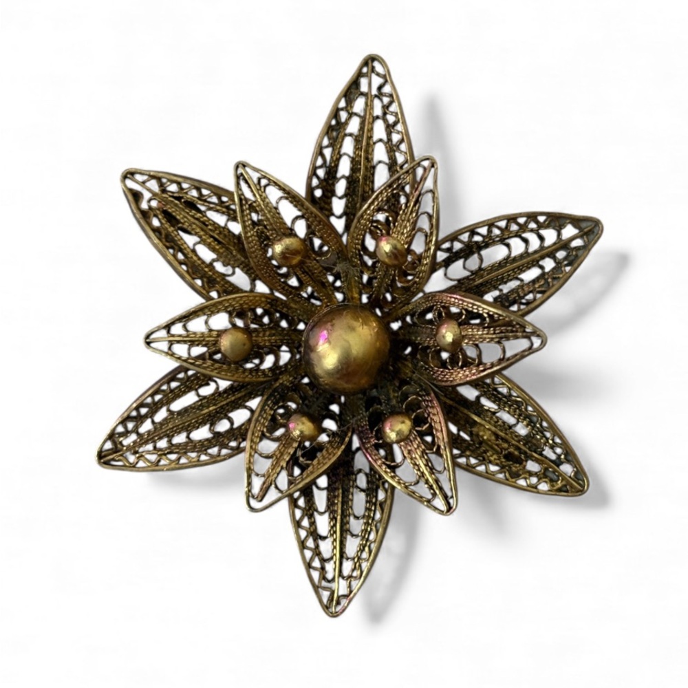 Vintage Gold Filigree Flower Brooch